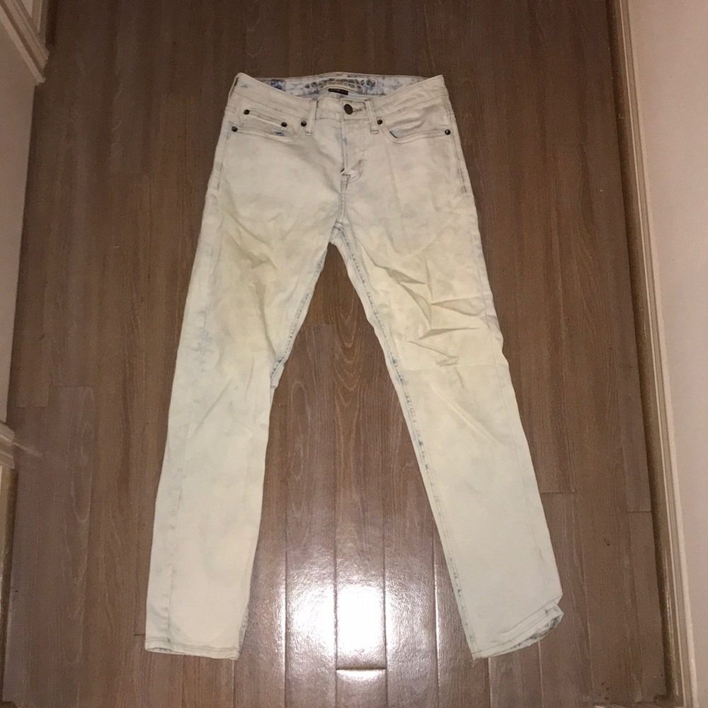 American Eagle Skinny Jeans (w/ Superflex)